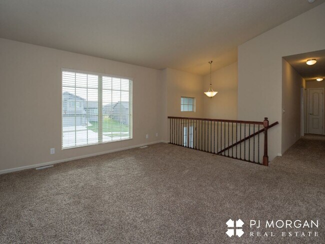 Foto del edificio - 3 bedroom, 2 bathroom House For Lease