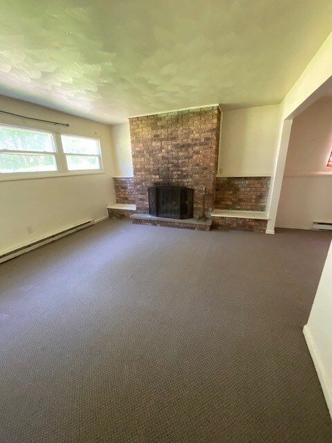 Building Photo - 213 S Fairview Ave