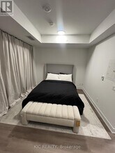 Building Photo - 308 Jarvis St