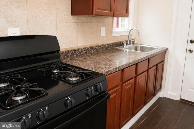 Foto del edificio - 63 Galveston Pl SW