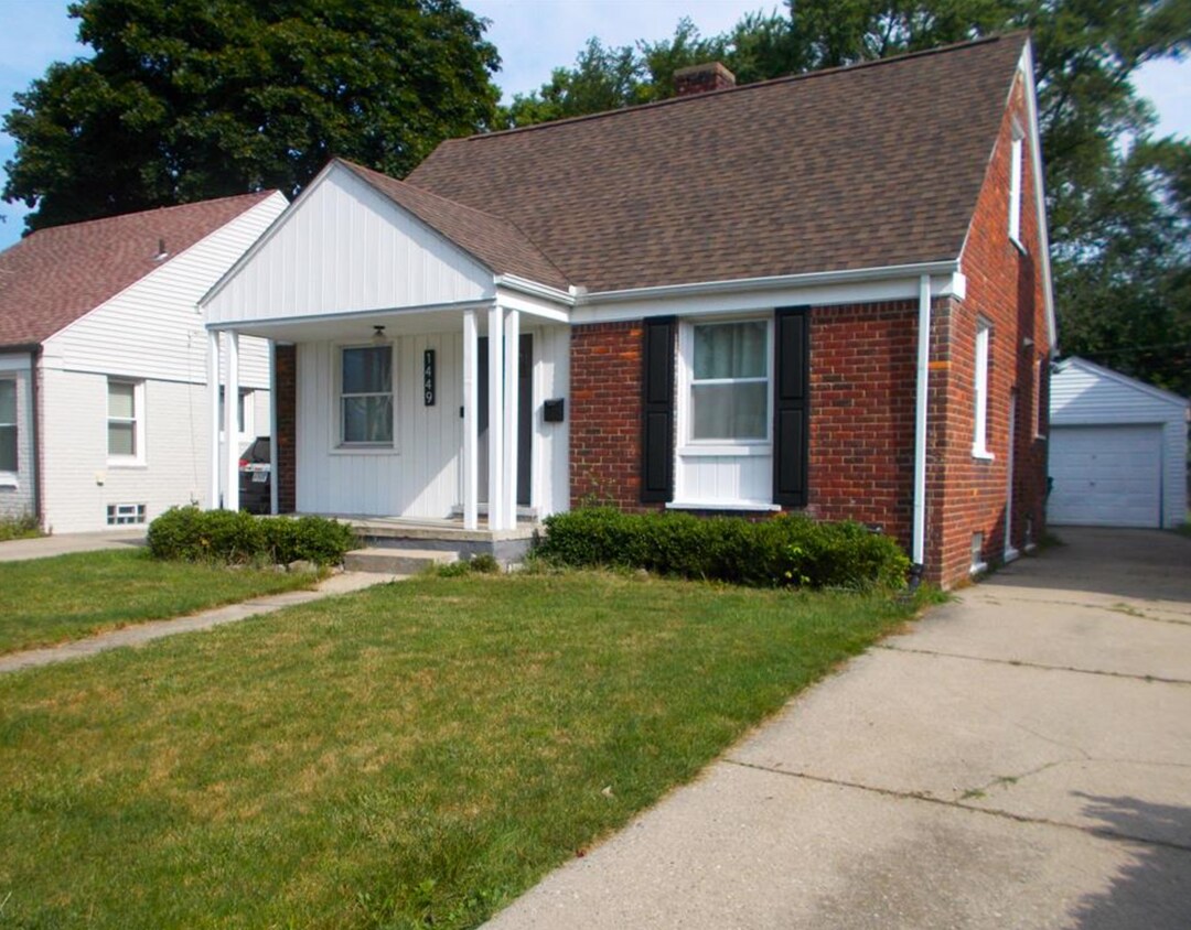 Primary Photo - Birmingham Bungalow for Lease