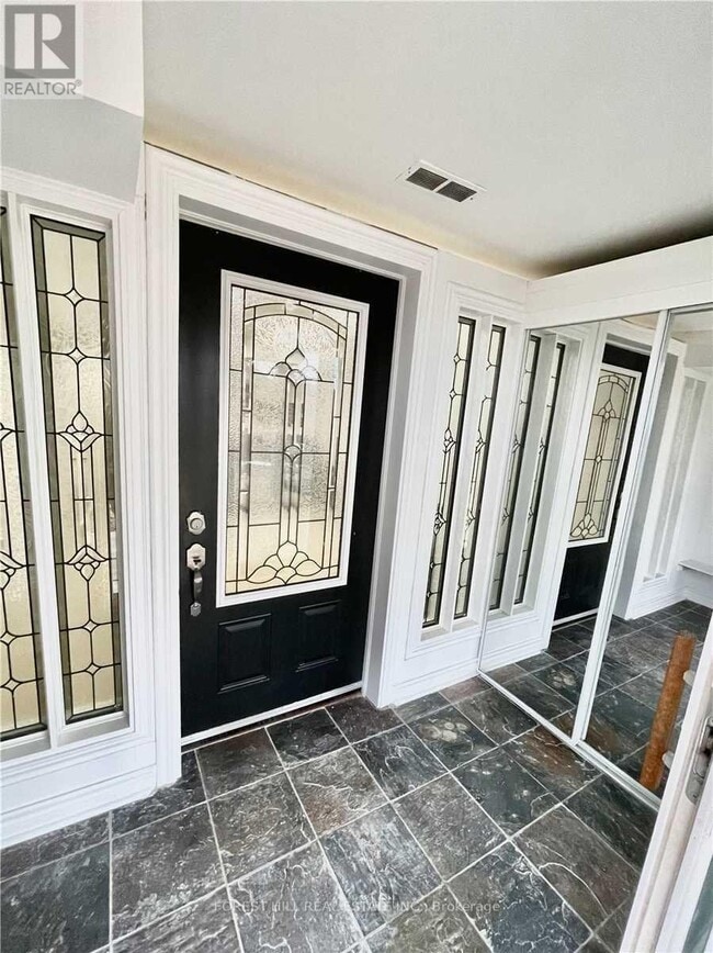 Building Photo - 432 Sydor Ct