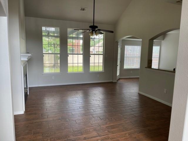 Foto del edificio - 26 Monterey Dr