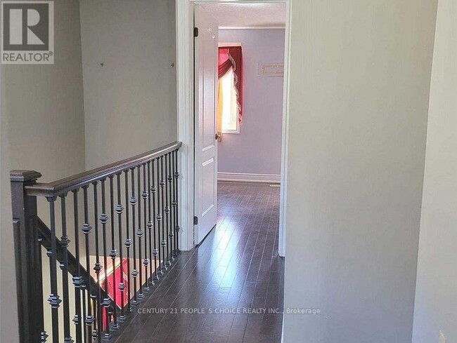 Building Photo - 47 Malabar Crescent
