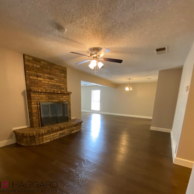 Foto del edificio - Spacious Home Available in Frisco