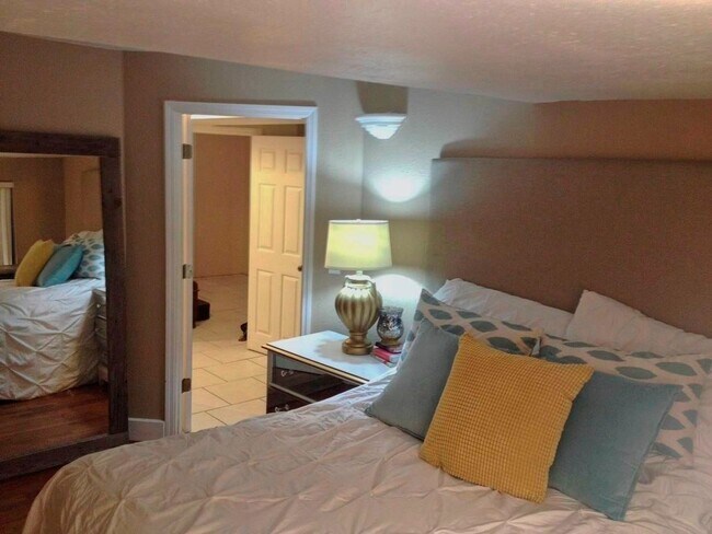 Building Photo - Cozy Beachside 2/1 with Private Yard—Steps from the Ocean