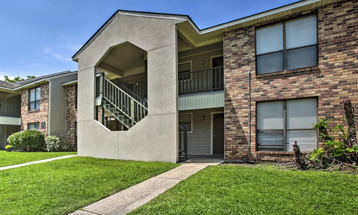 Primary Photo - 1806 S Brightside View Dr