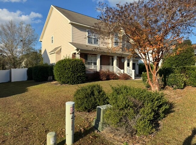 Building Photo - 6010 Pink Dr