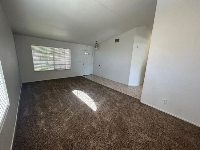 Foto del edificio - 6138 Circling Hawk Dr