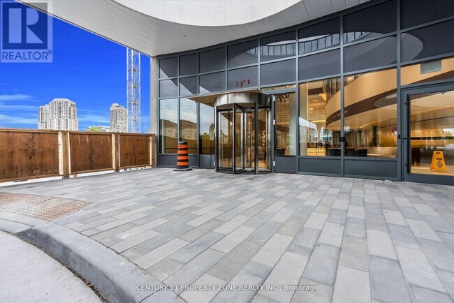 Building Photo - 5105 Hurontario St