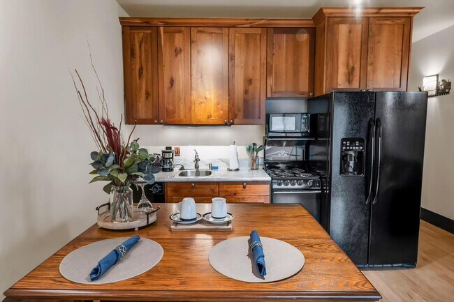Foto del edificio - Furnished Park City Studio Available for Rent