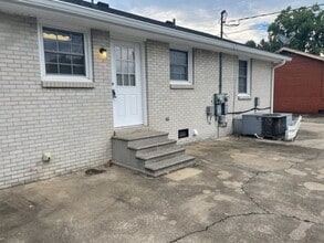 Building Photo - 141 Quita Cir