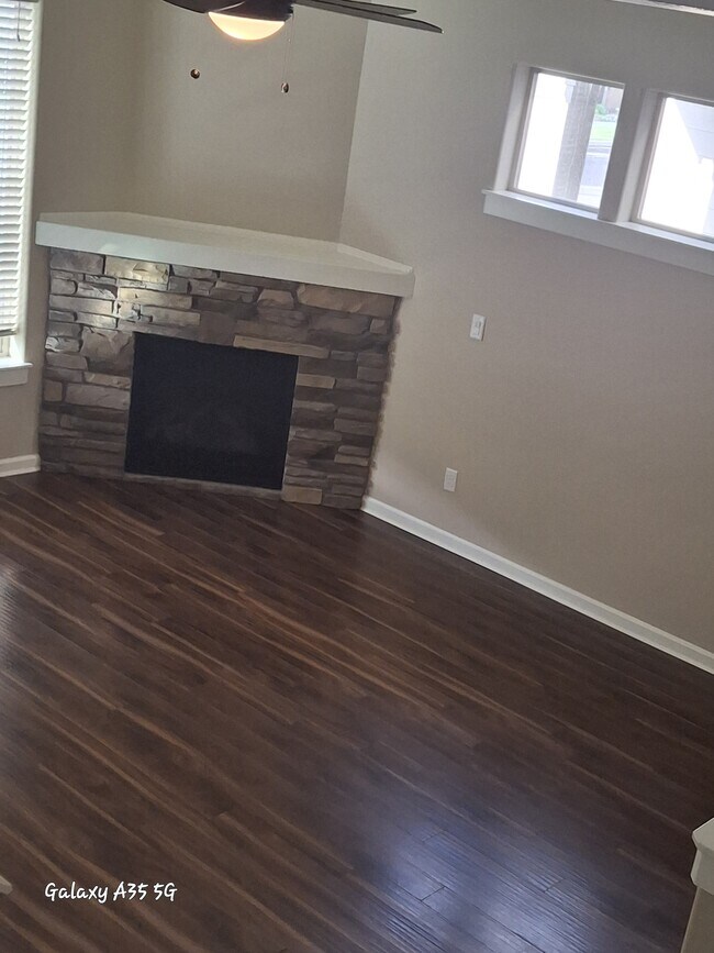 Foto del edificio - 20787 Smoke Stack Ln