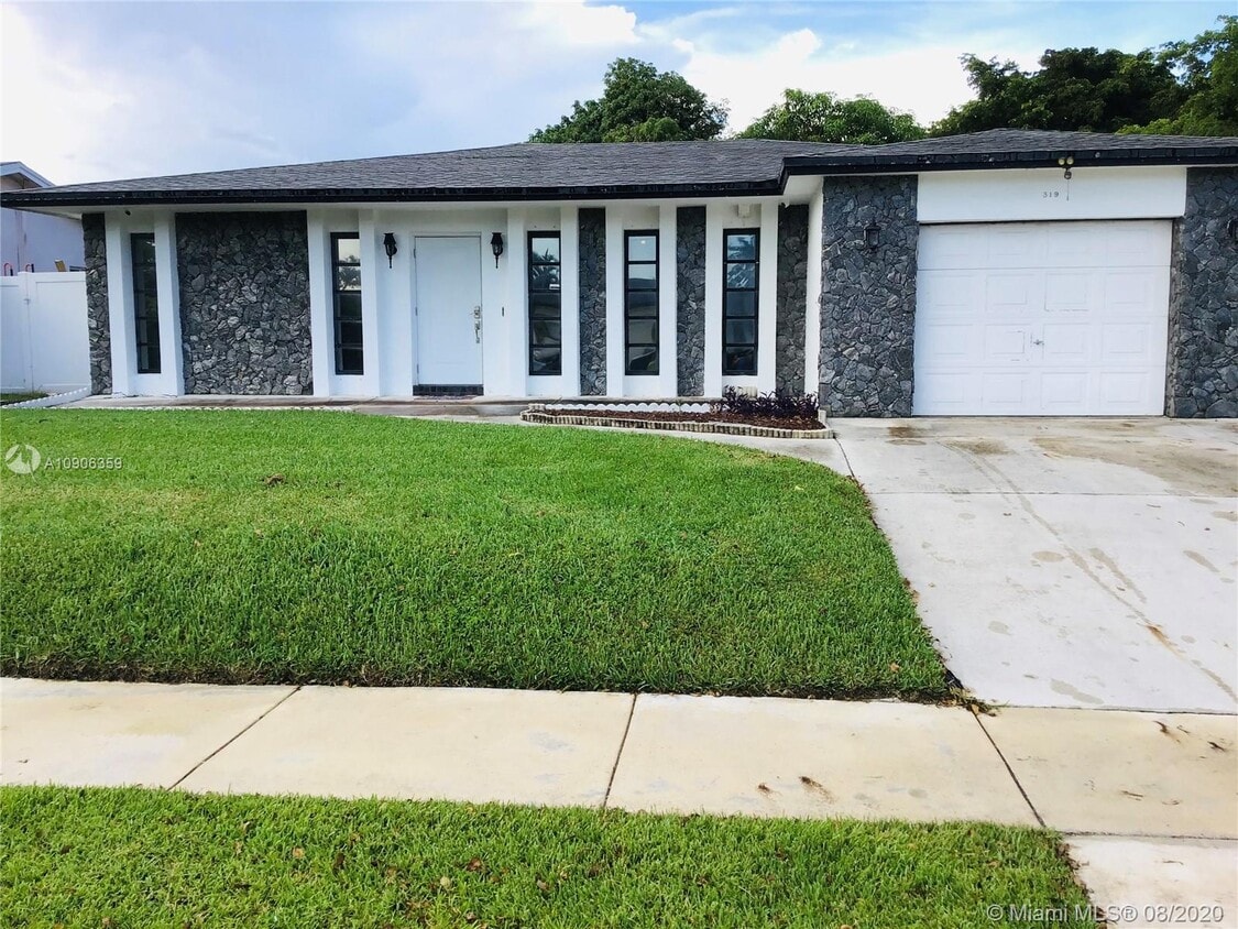 319 SE 4th Terrace, Dania Beach, FL 33004 House Rental in Dania Beach