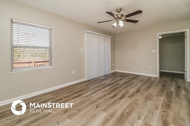 Foto del edificio - 1335 E 3rd Ave