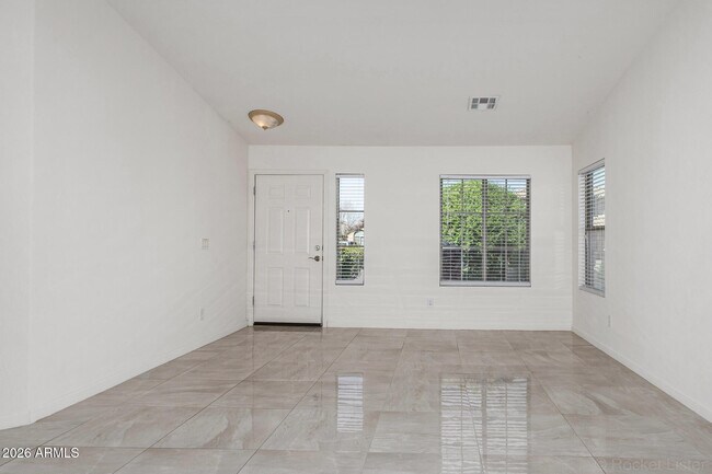 Building Photo - 15317 W Tasha Dr
