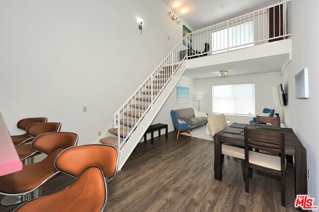 Foto del edificio - 3600 Bagley Ave