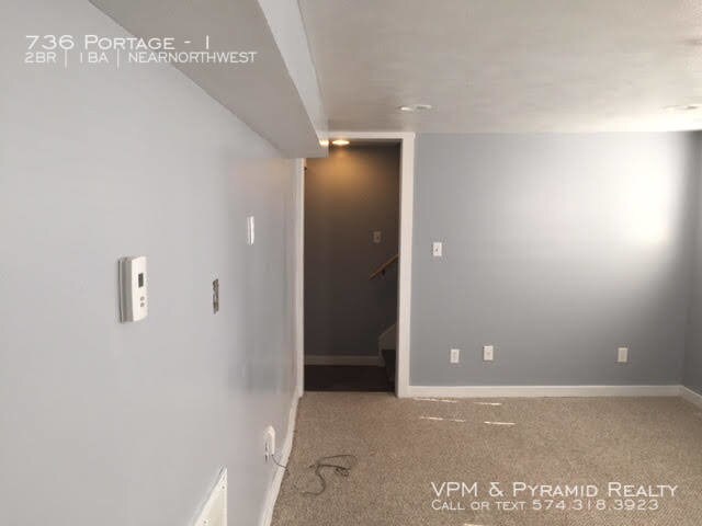 Building Photo - 736 Portage Ave