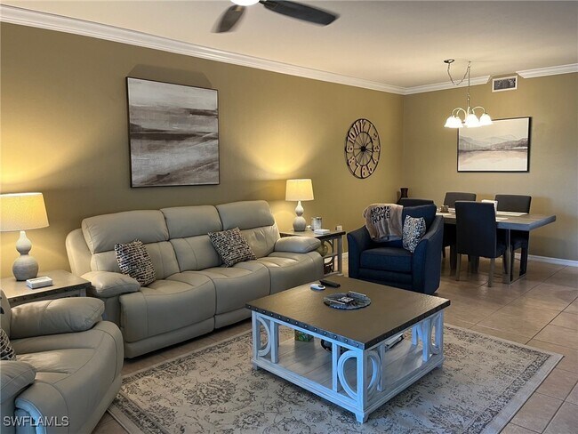 Foto del edificio - 10111 Colonial Country Club Blvd