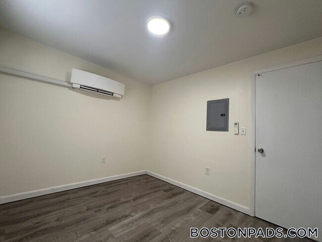 Foto del edificio - 15 Dairy Ln