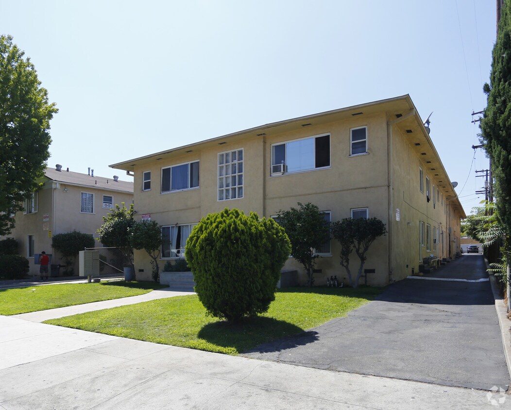 Building - 516 E Lomita Ave