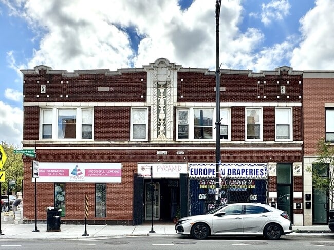 Building Photo - 3048 N Milwaukee Ave