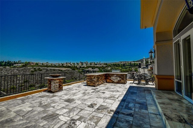 Foto del edificio - 43 Monterey Pine Dr