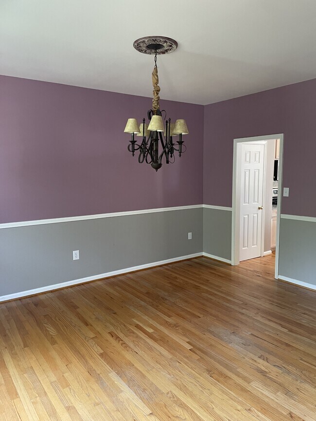 Building Photo - 1534 Hornbeam Dr