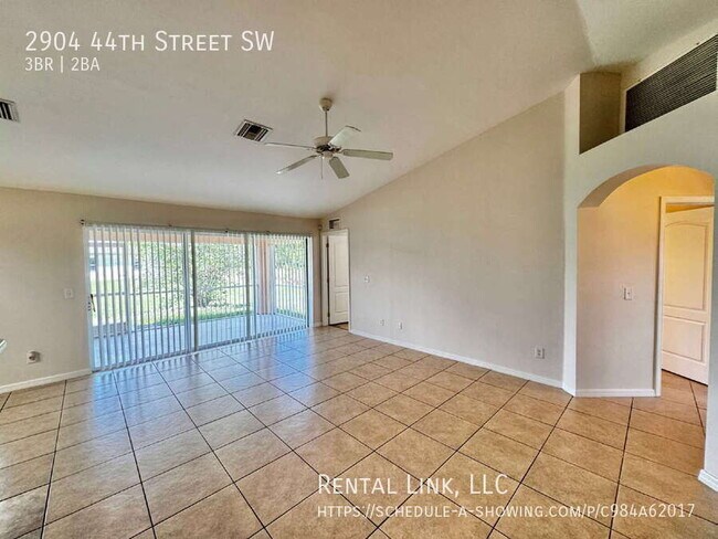 Foto del edificio - 2904 44th St SW