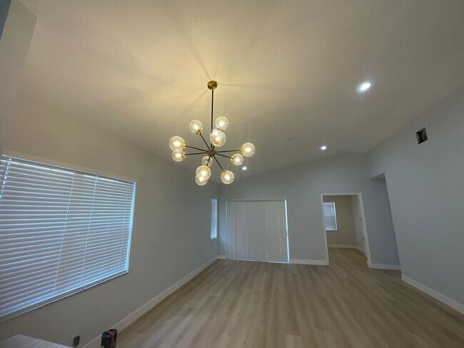 Foto del edificio - Luxury-Style 3BR Home in Prime West Palm Beach Location