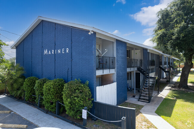 Building Photo - Mariner Under The Oaks