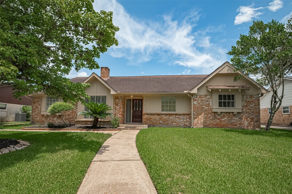 Foto principal - 3518 Rolling Green Ln