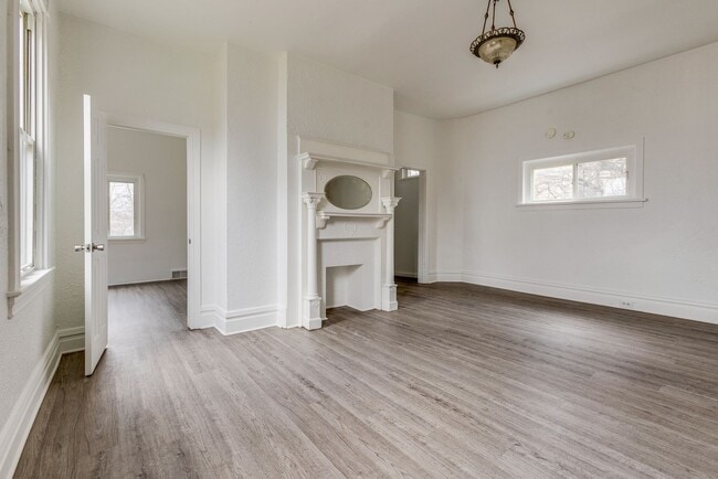 Building Photo - 440 Hays Ave