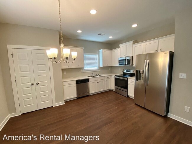 Building Photo - 4 br, 2 bath House - 75 Ballington Way