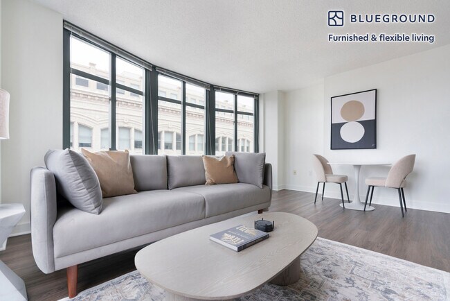 Foto del edificio - 444 8th St NW