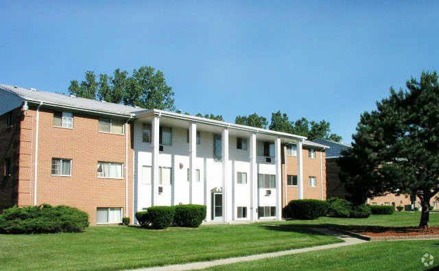 Primary Photo - Old Orchard Apartments