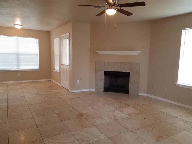 Foto del edificio - 1411 Danby Heath Ln