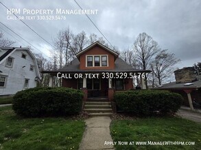 Building Photo - 1820 Malasia Rd