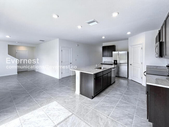 Building Photo - 8332 Juning Cove
