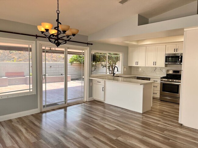 Foto del edificio - 4481 Feather River Rd