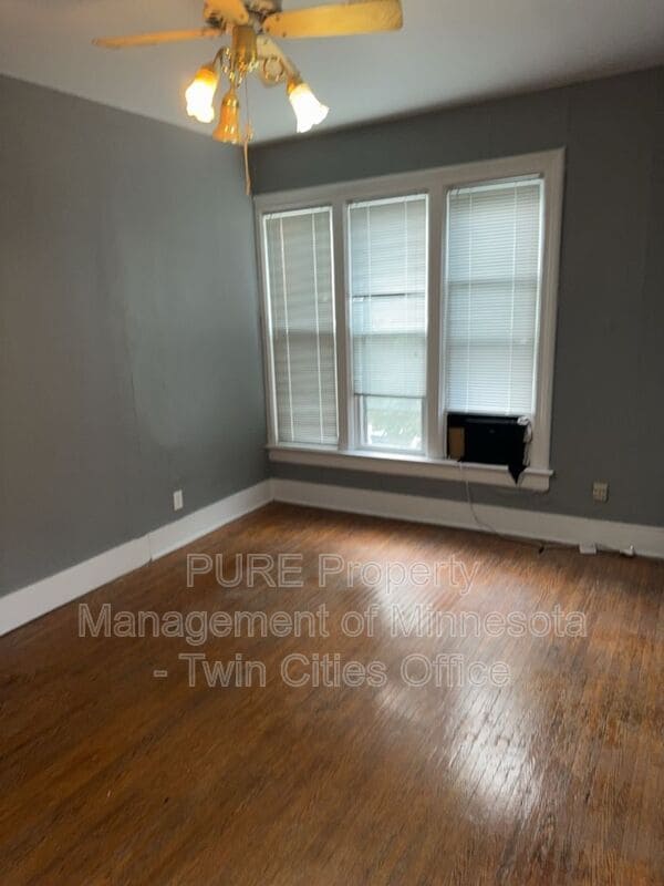 Building Photo - 514 5th Ave SE