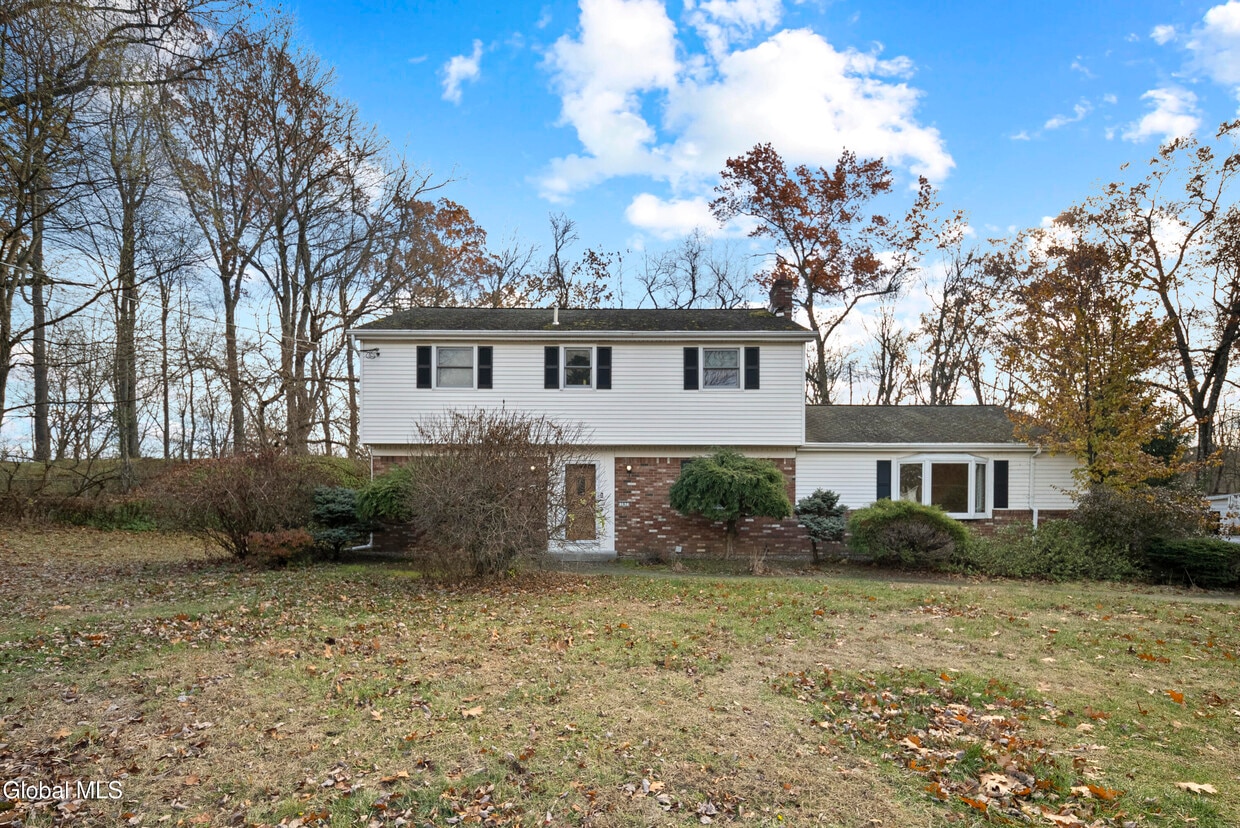 Primary Photo - 167 Wood Dale Dr