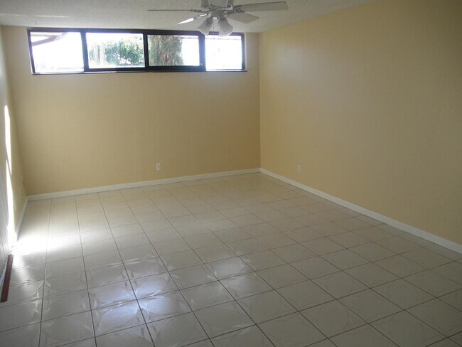 Foto del edificio - 3781  Victoria Drive  West Palm Beach Fl 3...
