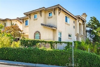 Building Photo - 659 Canopy Dr