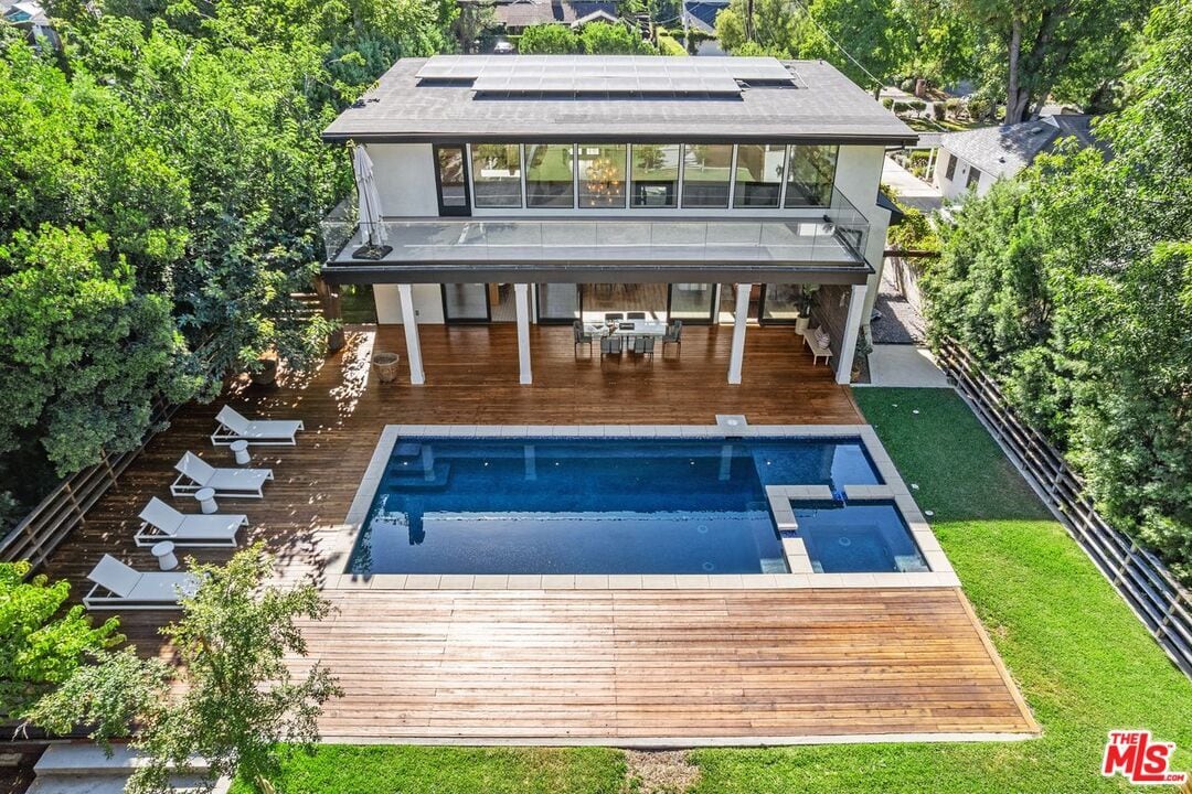 Foto principal - 5922 Oakdale Ave