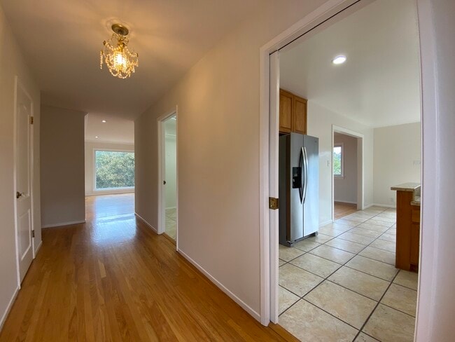 Foto del edificio - 845 Viewridge Dr