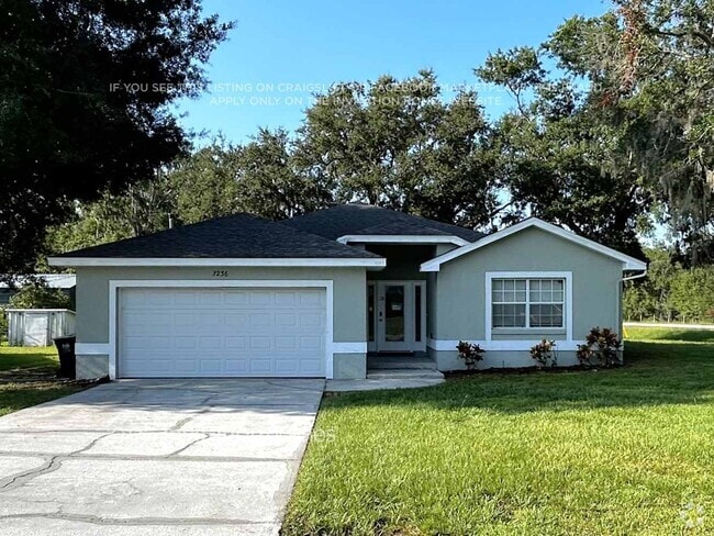 Building Photo - 3236 Forestbrook Dr N
