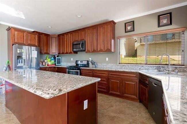 Building Photo - 9439 Eucalyptus St