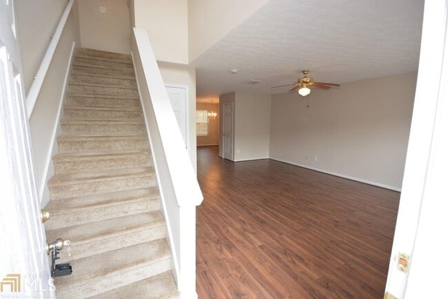 Building Photo - 1525 Eastern Sunrise Ln