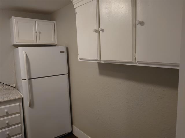 Foto del edificio - 3733 Laurel Dr